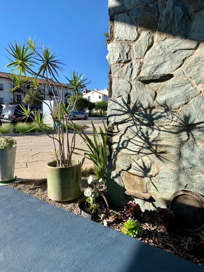 Inn At East Beach Santa Barbara Exterior foto